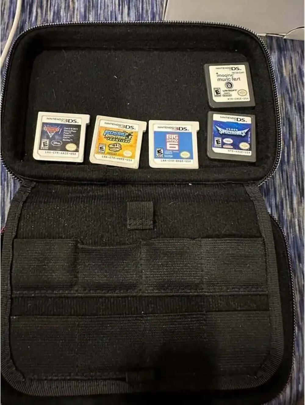 CIB pink Nintendo, DSI, and red 3DS bundle